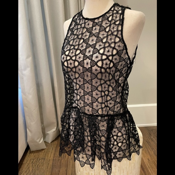 Zara Tops - BRAND NEW W/TAGS GORGEOUS BLACK LACE ZARA SLEEVELESS TOP! 😍